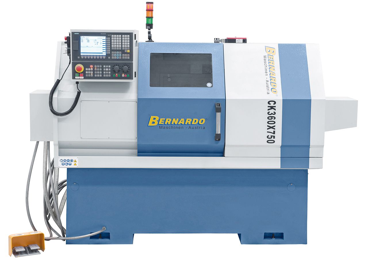 CNC-Drehmaschine CK 360 x 500 *