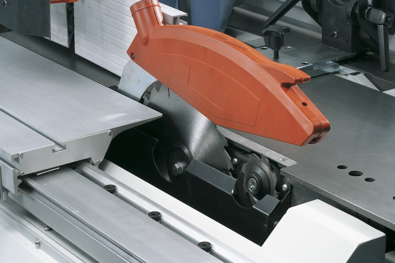 Universal-Kombimaschine CWM 260 F - 1200 *