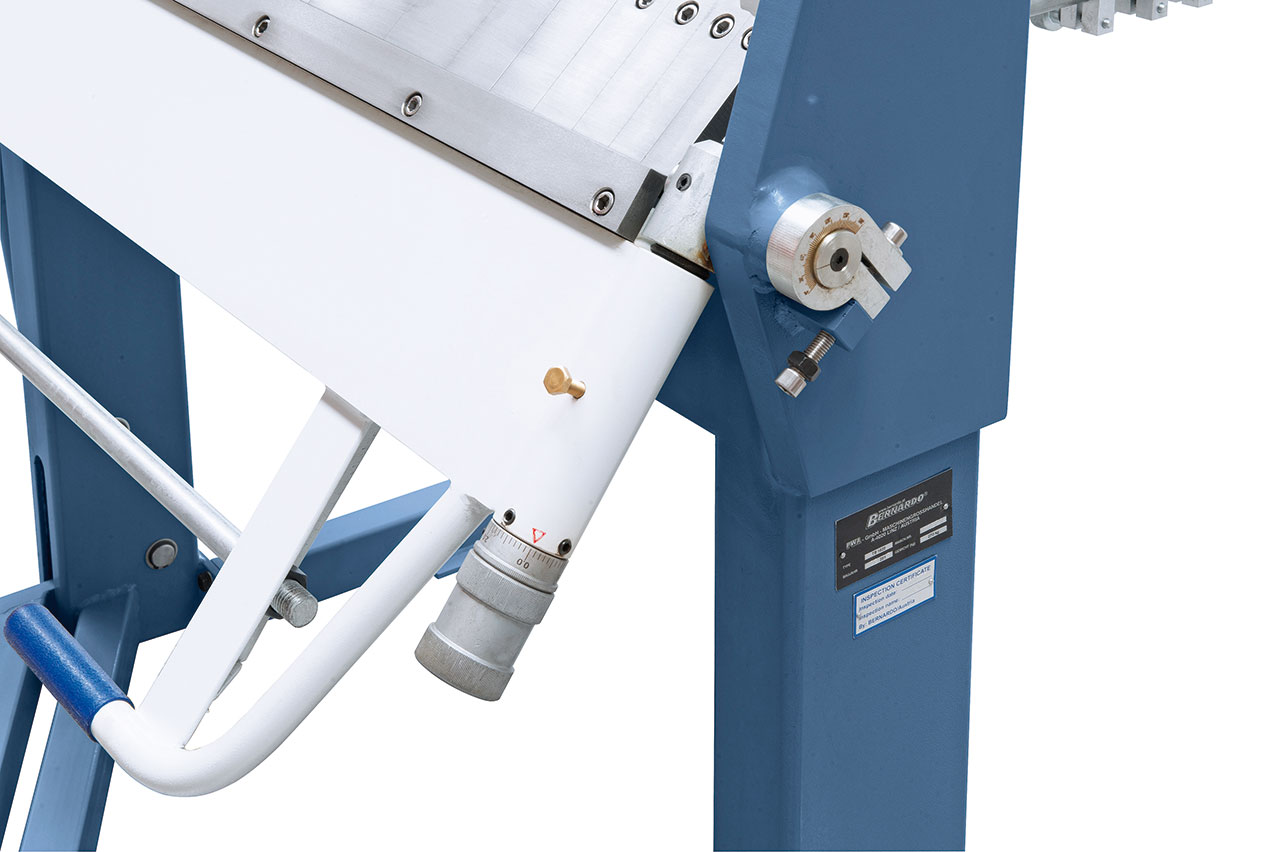 Schwenkbiegemaschine TB 1270