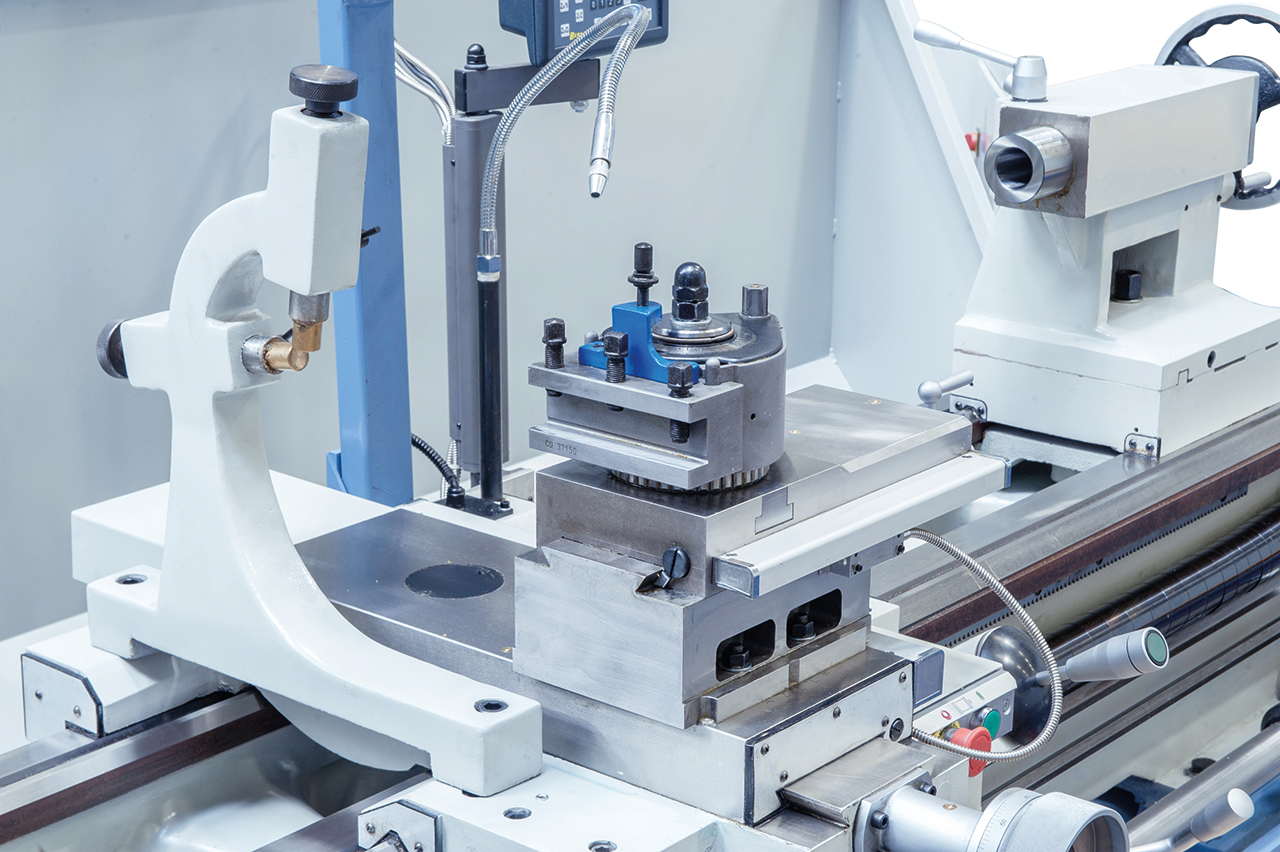 Produktionsdrehmaschine Goliath 660 x 1500 inkl. 3-Achs-Digitalanzeige *