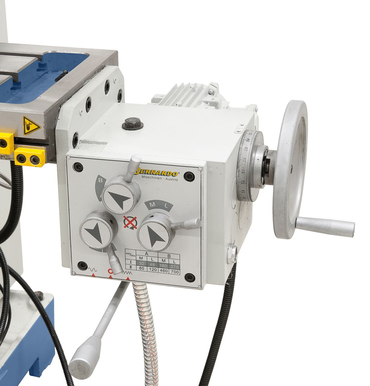 Universalfräsmaschine UWF 80 E Vario inkl. 3-Achs-Digitalanzeige ES-12 H und y-Vorschub