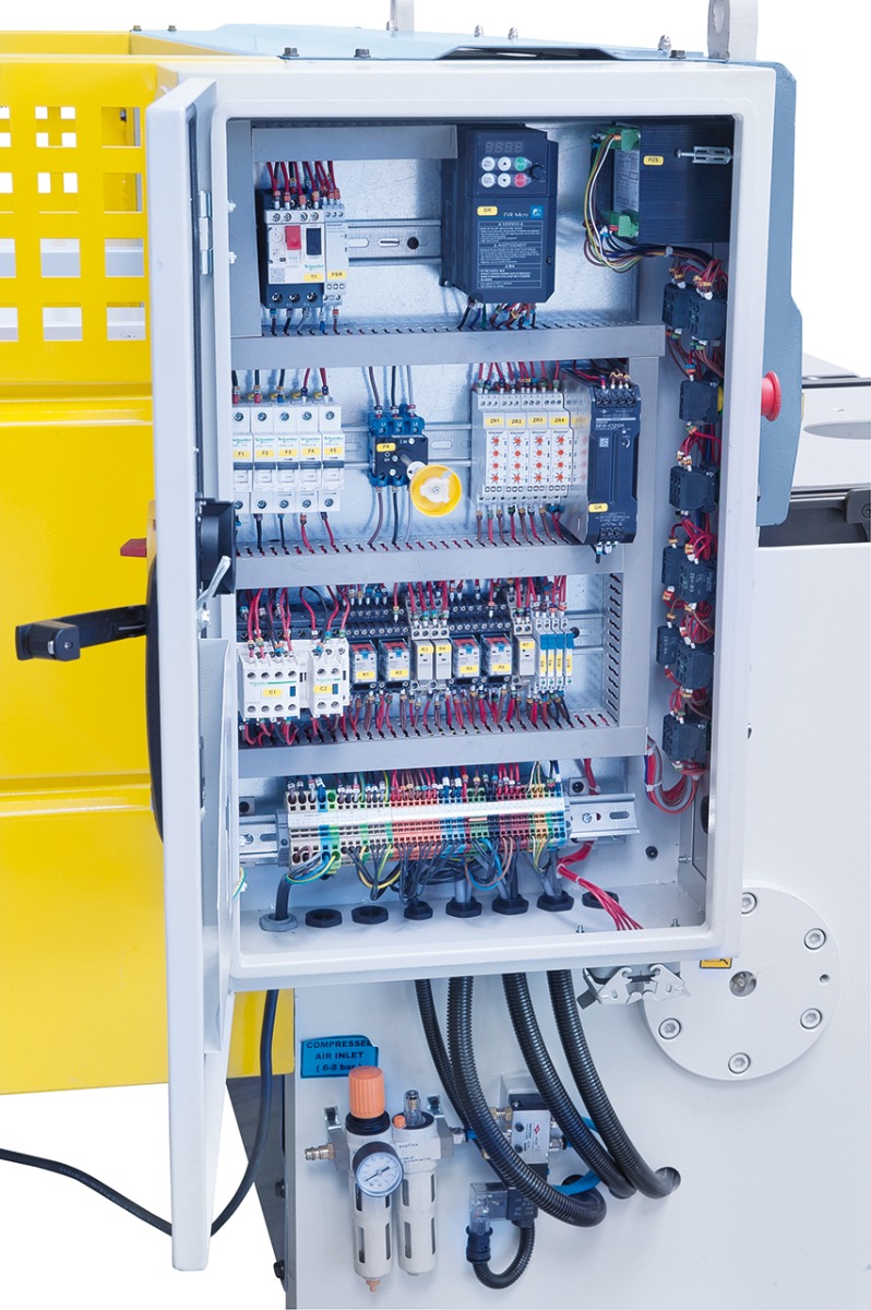 Motorische Tafelschere MTA 1360 x 3 mm NCC mit pneumat. Blechhochhaltevorrichtung *