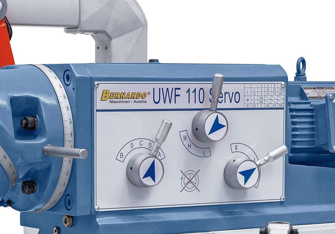 Universalfräsmaschine UWF 110 Servo - 1000 inkl. 3-Achs-Digitalanzeige ES-12 H *