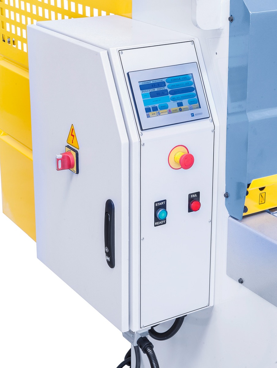Motorische Tafelschere mit Blechauswurf nach vorne und hinten MTR 1100 x 6 mm NCC mit pneumat. Blechhochhaltevorrichtung *