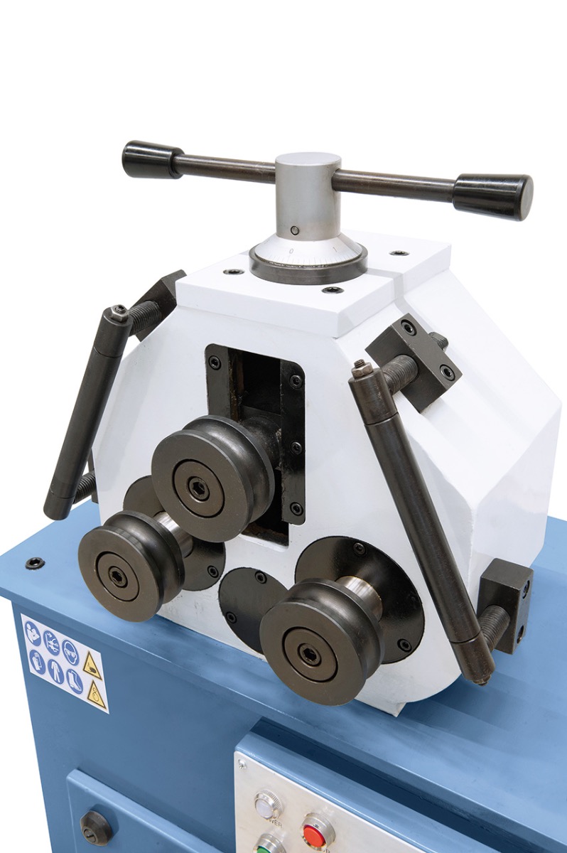 Motorische Ringbiegemaschine RBM 30