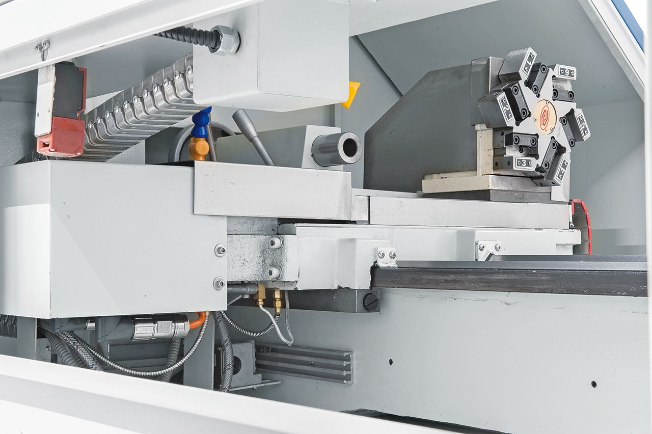CNC-Drehmaschine CK 320 x 500 *