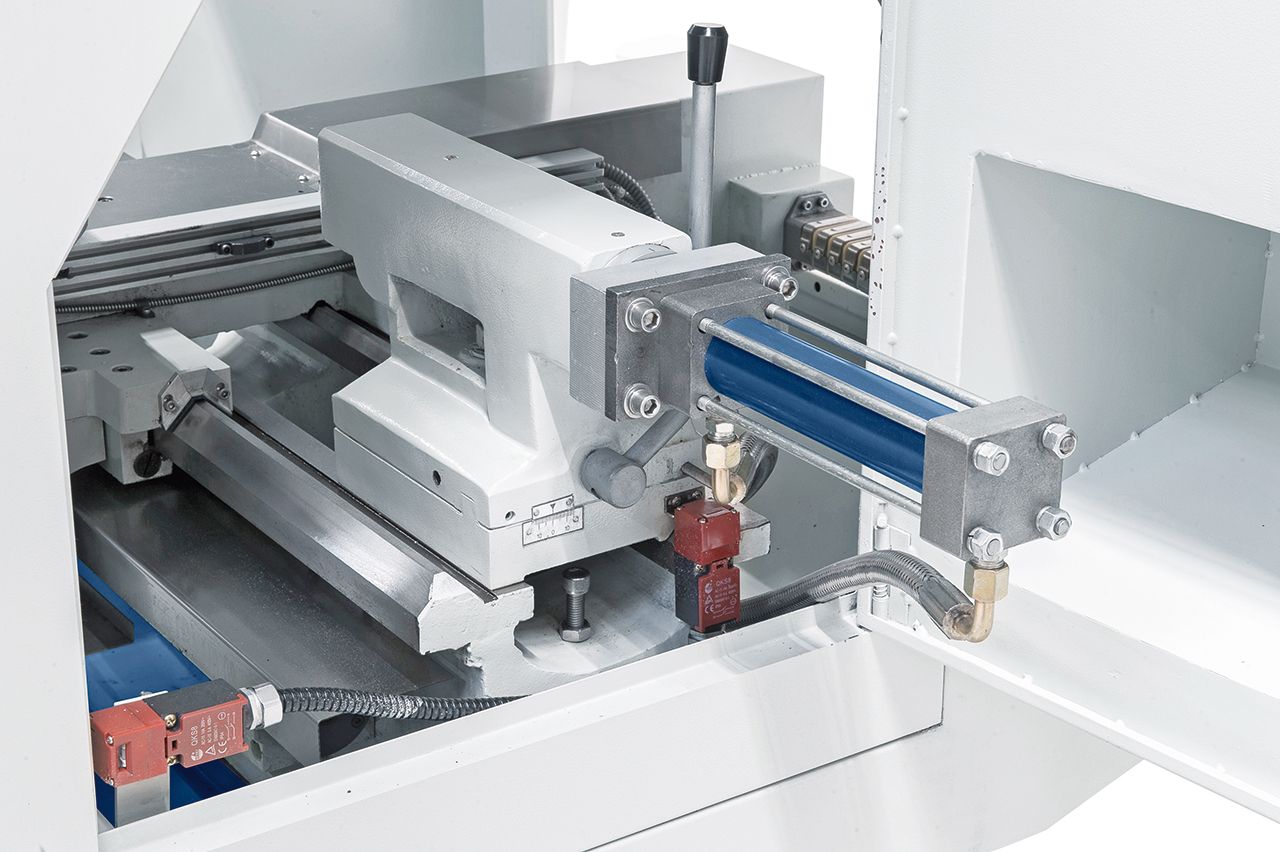 CNC-Drehmaschine CK 360 x 500 *
