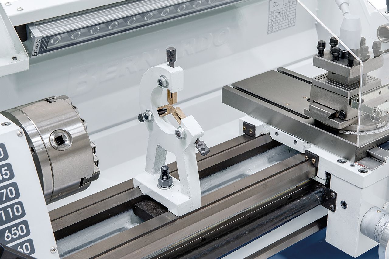 Leit- und Zugspindeldrehmaschine Profi 650 G / 400 V inkl. 2-Achs-Digitalanzeige ES-12 V