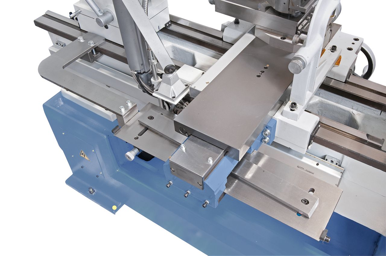 Produktionsdrehmaschine Titan 660 x 2000 inkl. 3-Achs-Digitalanzeige *