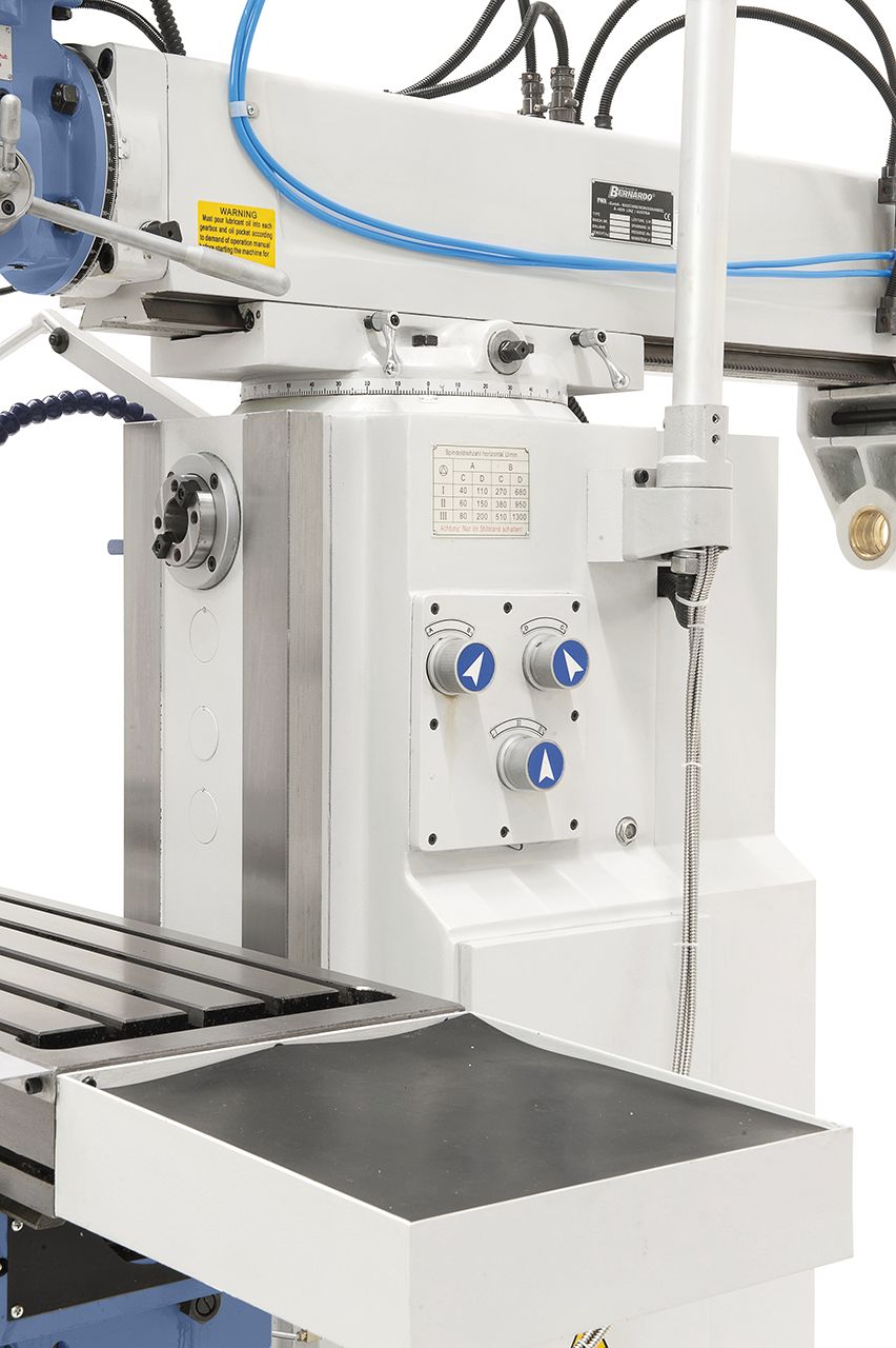 Universalfräsmaschine UWF 95 N inkl. 3-Achs-DRO und pneumat.WK-Klemmung *