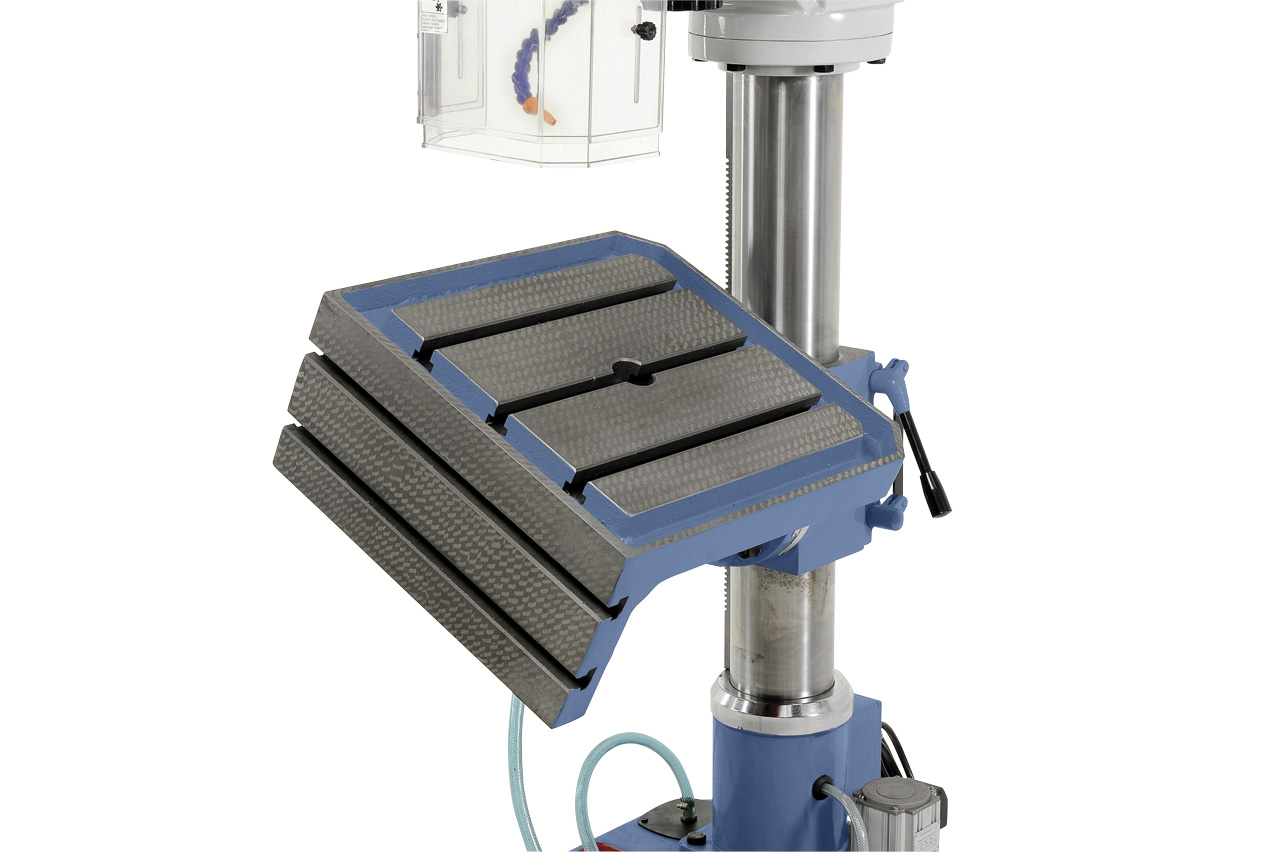 Getriebe-Säulenbohrmaschine GB 40 N mit Winkeltisch *