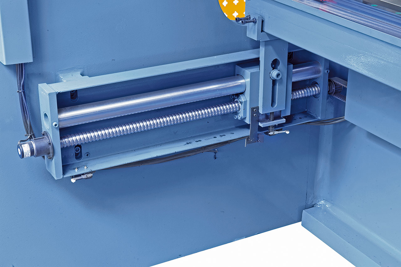 Hydraulische Abkantpresse AKPL 4000 x 125 mit manueller Bombiereinrichtung *